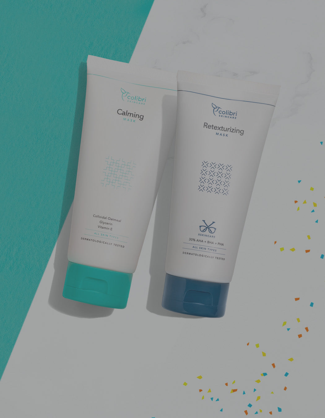 Zwei Hautpflegeprodukte auf türkisem und weißem Hintergrund, dekoriert mit bunten Konfettis.